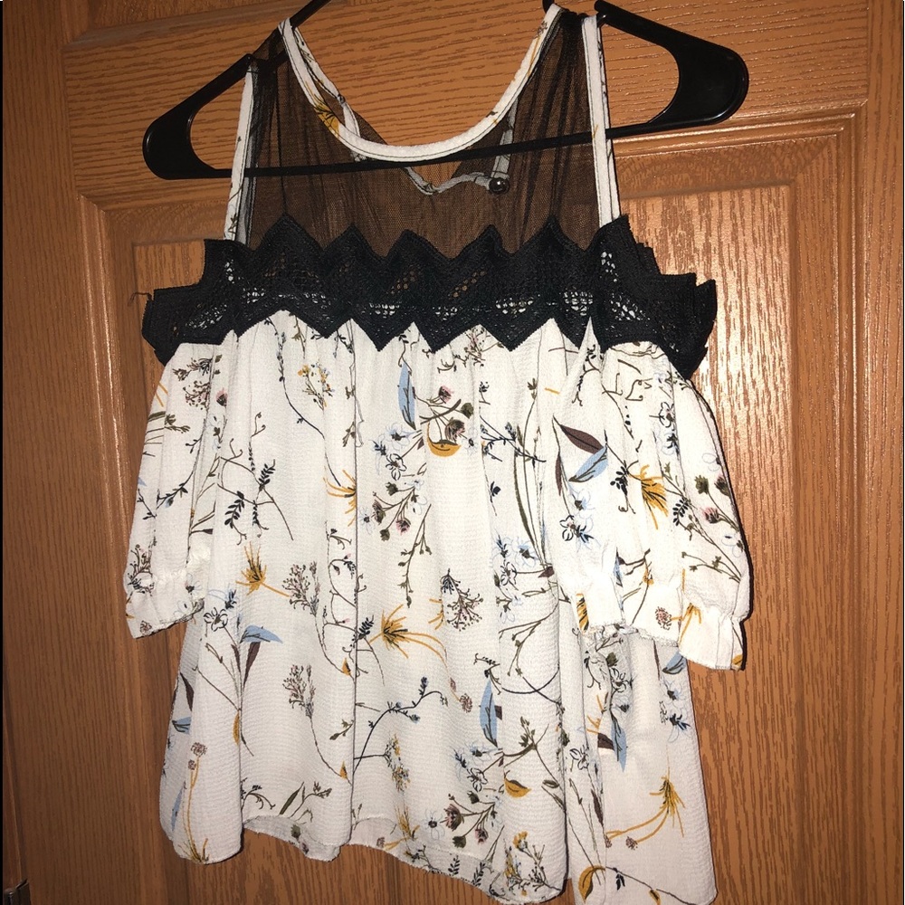 Cold shoulder top